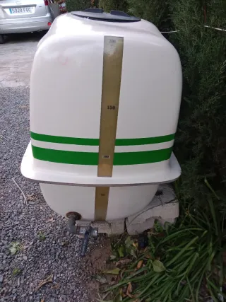 2 Cubas de agua blancas .200 litros de capacidad