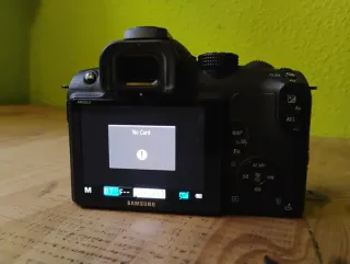 Cámara Samsung NX 10 EVIL sin espejo OFERTA