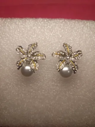 Pendientes Flor Perla y Circonitas