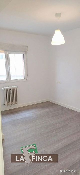 Piso en venta en Milán - Pumarín - Teatinos en Oviedo