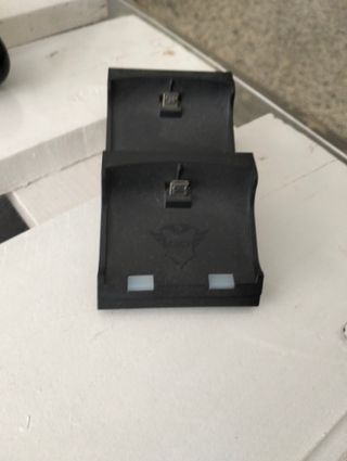 PS4 (PlayStation 4) Negra + 2 Mandos