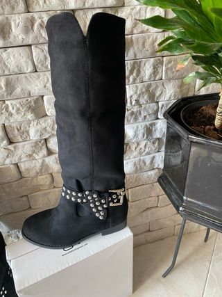 Stivali donna neri con borchie