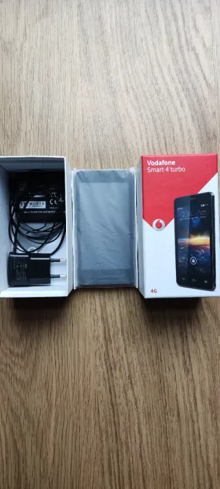 Móvil Smart 4 turbo Negro