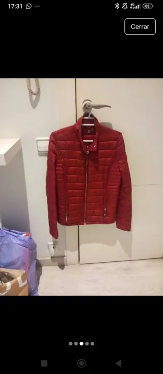 Chaqueta acolchada roja