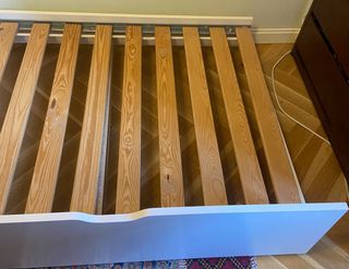 Cama nido individual blanca.