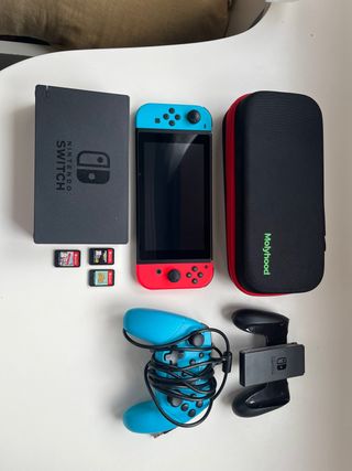 Nintendo Switch Azul/Rojo + Accesorios