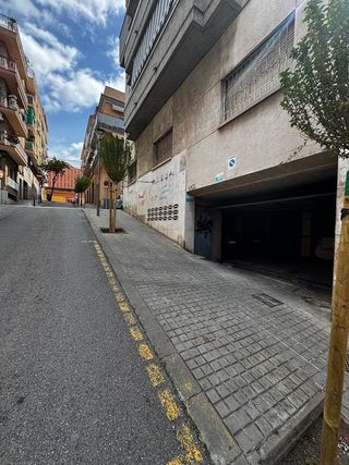 Garaje en venta en Artigas - Llefià en Badalona