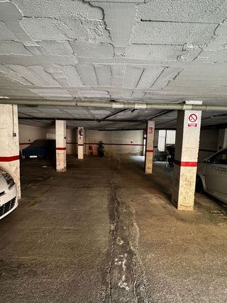 Garaje en venta en Artigas - Llefià en Badalona