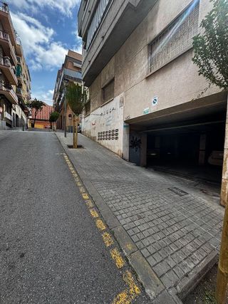 Garaje en venta en Artigas - Llefià en Badalona
