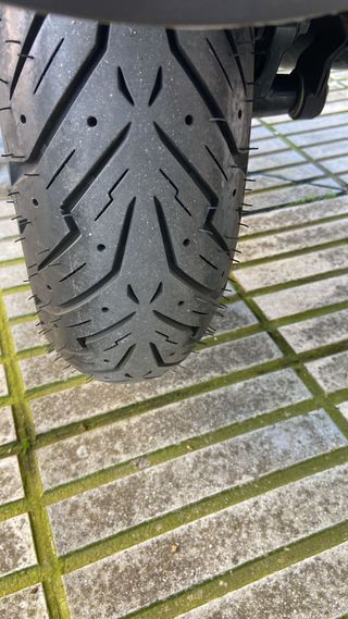 Suzuki Burgman 200 Blanca