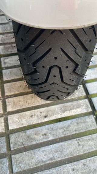 Suzuki Burgman 200 Blanca