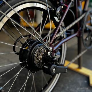 Brompton Eléctrica C-Line M4L Plump Red