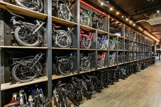 Brompton Eléctrica C-Line M4L Plump Red