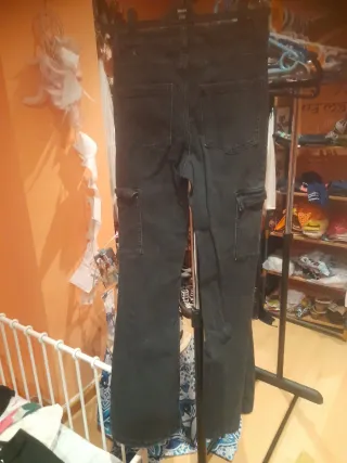 Pantalón campana Mango Talla S