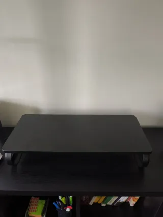 Elevador monitor madera negro