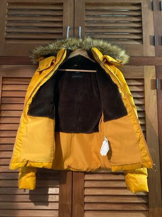 Chaqueta Zara Amarilla con Capucha y Pelo