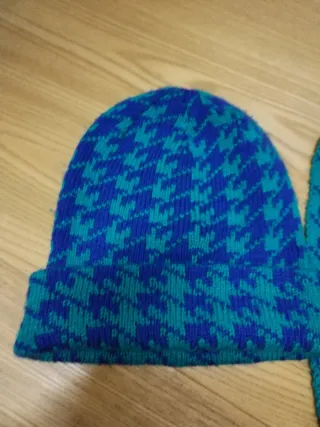 Tezenis sciarpa e cappello verde acqua