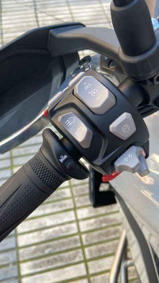 Triumph Tiger 900 Rally Pro Negra/Roja