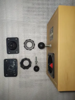 Enganche ALTAVOCES pared techo rosca métrica 6