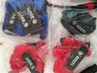 8 Cables de Audio de Malla Trenzada con Ferritas