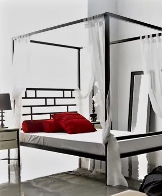 Cama Dosel Forja Negra y Roja