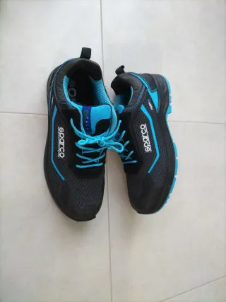 Zapatos de seguridad Sparco negros y azules