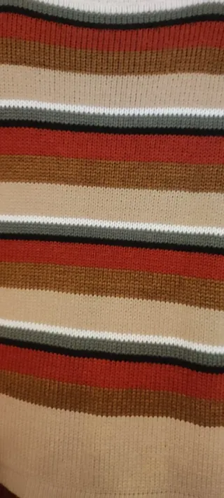 Jersey de rayas cuello alto