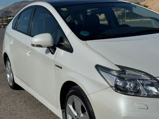 Toyota Prius 1.8 HYBRID 136cv Executive 2015