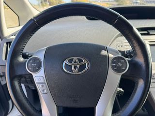 Toyota Prius 1.8 HYBRID 136cv Executive 2015