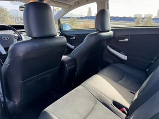 Toyota Prius 1.8 HYBRID 136cv Executive 2015