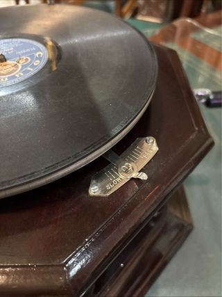 Grammofono Ottagonale con Tromba Oro