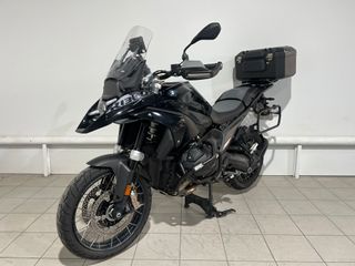 BMW R 1300 GS Triple Black con Maletas