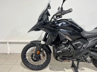 BMW R 1300 GS Triple Black con Maletas