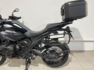 BMW R 1300 GS Triple Black con Maletas
