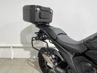 BMW R 1300 GS Triple Black con Maletas