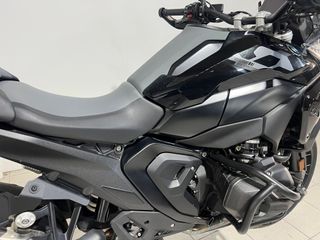 BMW R 1300 GS Triple Black con Maletas