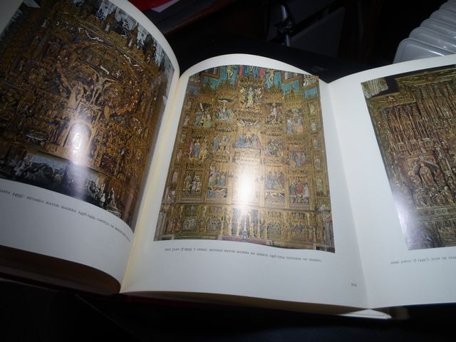 SALDO-Livro Tesouros da Espanha - Skira-GRANDE TAMANHO