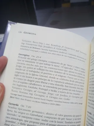 Libros de nombres de niñas y de niños.