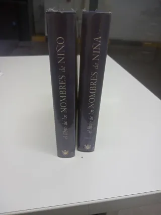 Libros de nombres de niñas y de niños.