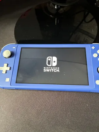 Nintendo Switch Lite Blu + Giochi Pokémon