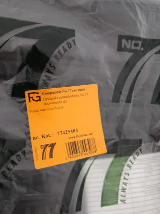 Alfombrilla Bandeja Coche Negra Toyota auris