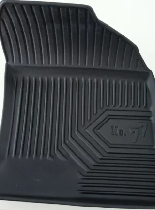 Alfombrilla Bandeja Coche Negra Toyota auris