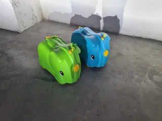 Valigie per bambini Molto, in perfette condizioni.