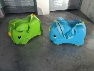 Valigie per bambini Molto, in perfette condizioni.