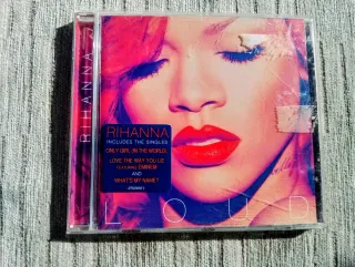 CD Rihanna Loud