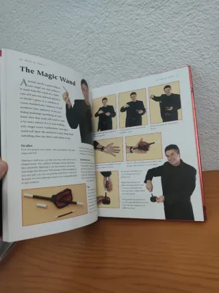 Book of Magic The Secrets of a Magical World of...