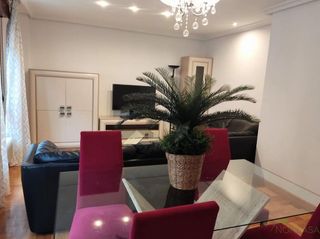 Piso en alquiler en Zona Teatro Campoamor en Oviedo