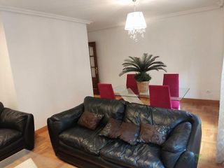 Piso en alquiler en Zona Teatro Campoamor en Oviedo