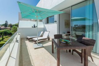 Casa adosada en alquiler en Río Real en Marbella