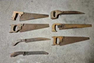 Antichi seghetti da falegname